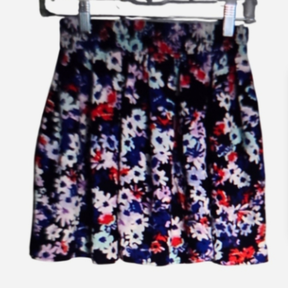 Ambiance Apparel  Women's Floral  Pleated Skirt Size S